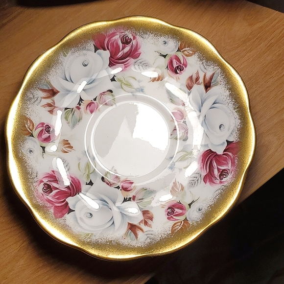 Royal Albert Saucer Only,"Pearl" From The Summer Bounty Series Replacement Piece - Picture 4 of 7